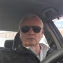 Женя Лушников