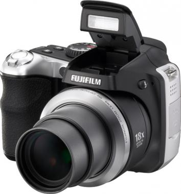 Цифровой фотоаппарат Fujifilm FinePix S8000fd