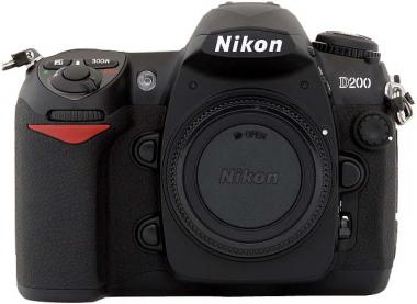 Цифровой фотоаппарат Nikon D200