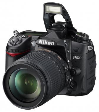 Цифровой фотоаппарат Nikon D7000